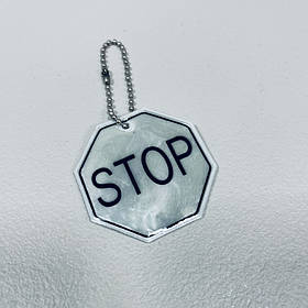 Світловідбиваючий брелок "Stop" Stenson 38443-1 сірий