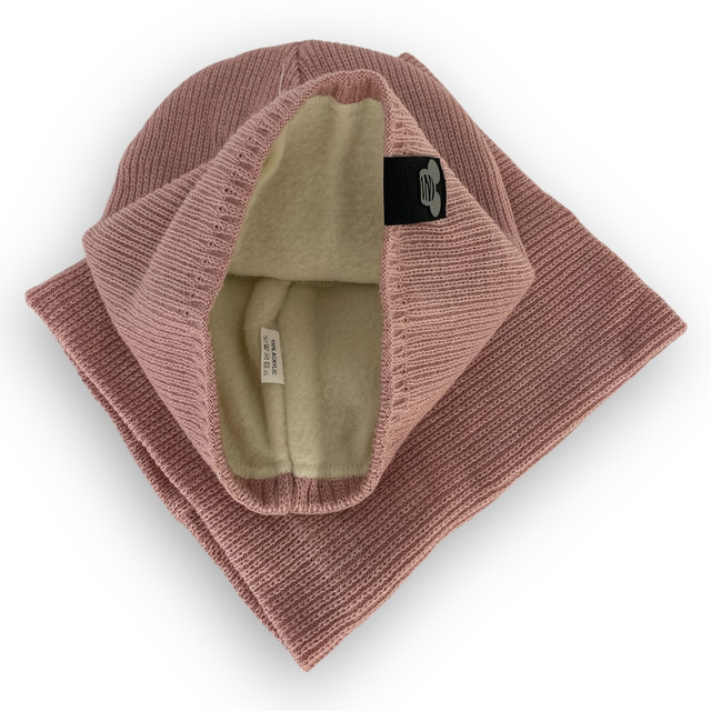 Детский комплект - шапка и шарф для девочки Детский комплект - шапка и шарф для девочки