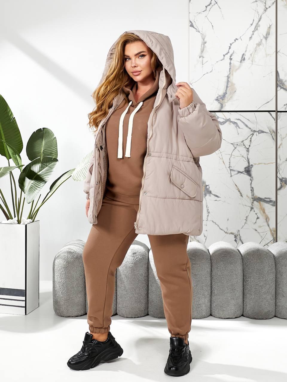 Жіночий зимовий спортивний костюм трійка на флісі з курткою-пуховиком, норма та батал, фото 1