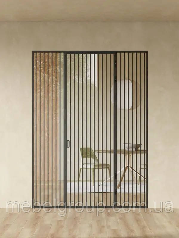 Однодверна перегородка з вертикальними смужками та 2 стулками