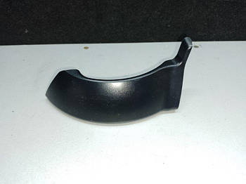 Накладка петлі кришки багажника AUDI Q5 08-16 8R CPMB 2.0 TFSI 2015 прав. (б/у)