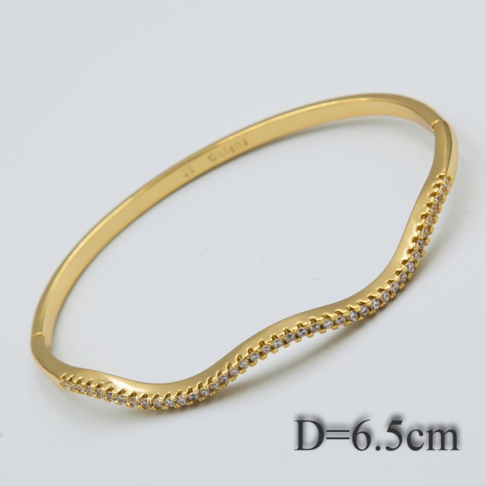 Браслет Xuping No745 D = 6.5 см із доріжкою з білих каменів.