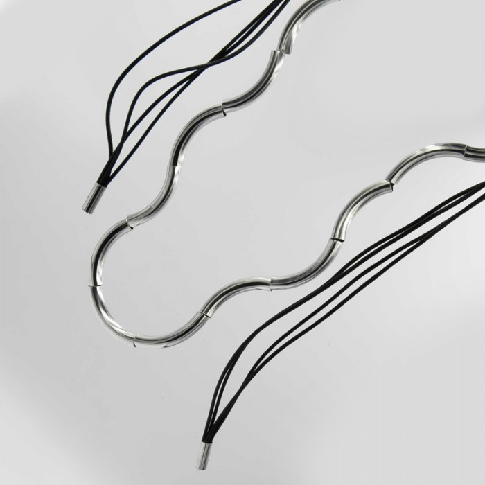 Підвіска No1674 під срібло на чорному каучуку довга.