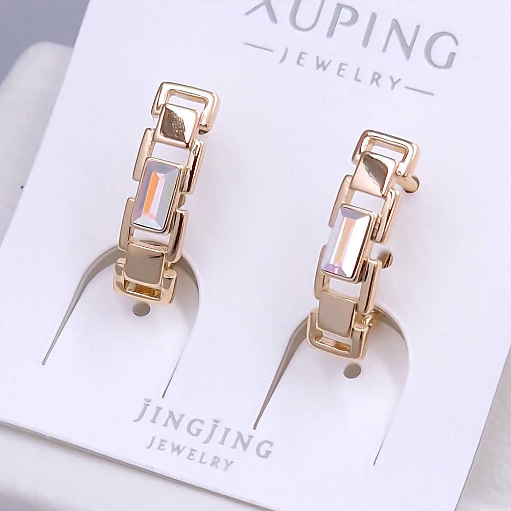 Сережки XР. Позолота 18К. Камені: Swarovski бензинового кольору. Довжина: 18 мм. Ширина: 5 мм.