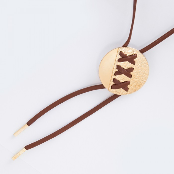 Підвіска No 1491 зі вставкою на коричневому шнурку.