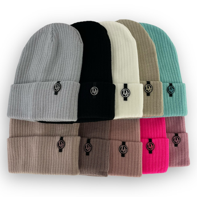 Детский комплект - шапка и шарф для девочки