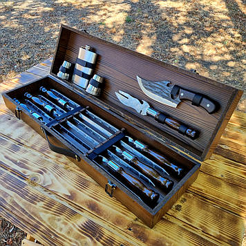 Набір шампурів у дерев'яному кейсі "Єгер"