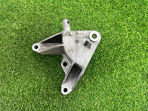 Кронштейн подушки двигуна CHEVROLET