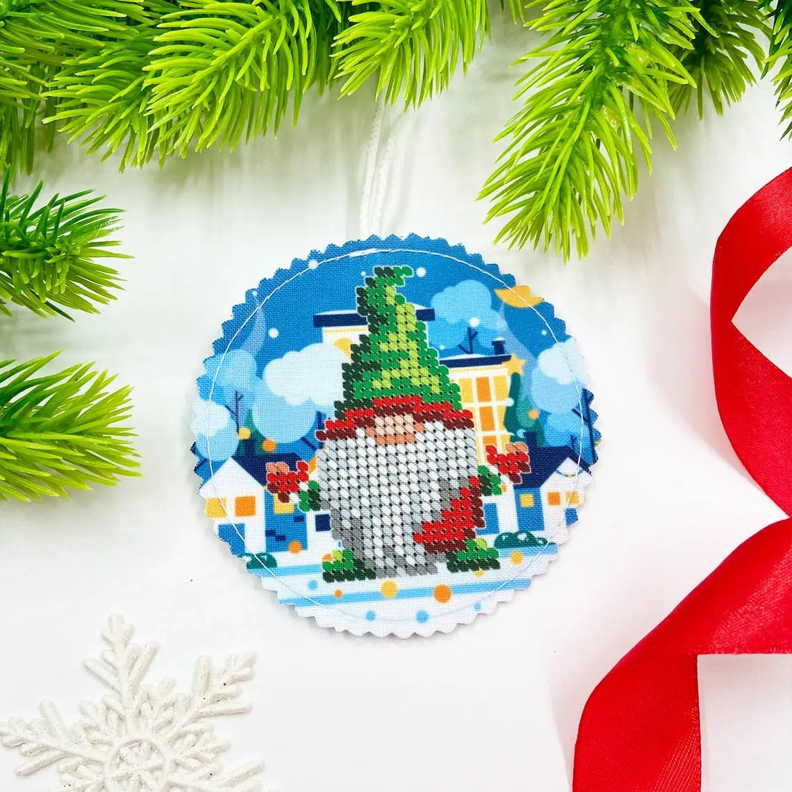 Пошита ялинкова іграшка для вишивання бісером ІН-056 Гном