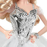 Barbie Collector Holiday GXL18 Лялька Барбі Колекційна Святкова 2021, фото 5
