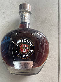 Цвак Унікум Резерва трав'яна настоянка Zwack Unicum Riserva 0, 7 л Угорщина