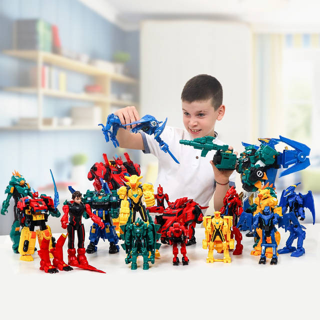 Игровой набор с роботом-трансформером Dinoster Stego Blust Wing