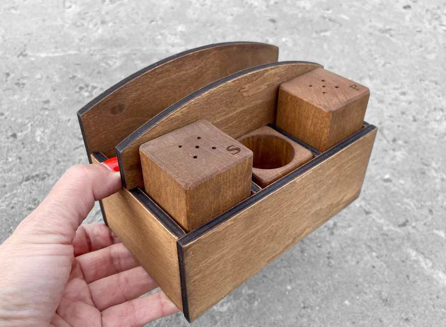 Набір для спецій, зубочисток та серветок. Дерев'яні спецівники (№11), колір горіх