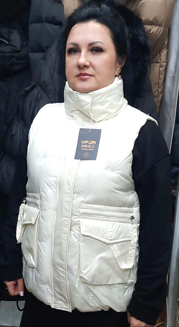 Жилет 9188. Зима. Розміри: ХL, 2XL, 3XL. Напів-батал. Молоко