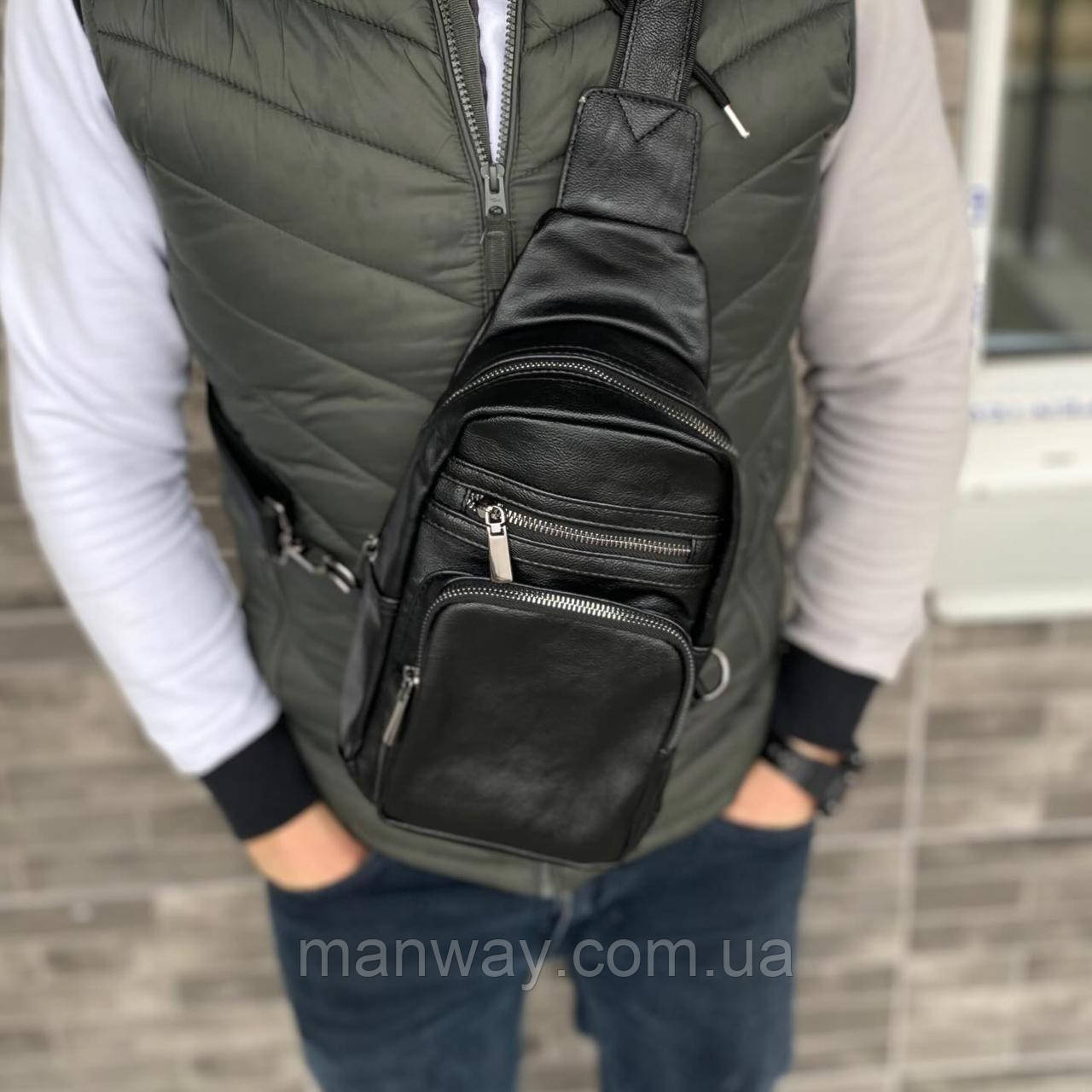 Чоловіча нагрудна сумка-слінг через плече чорна бананка Dominator