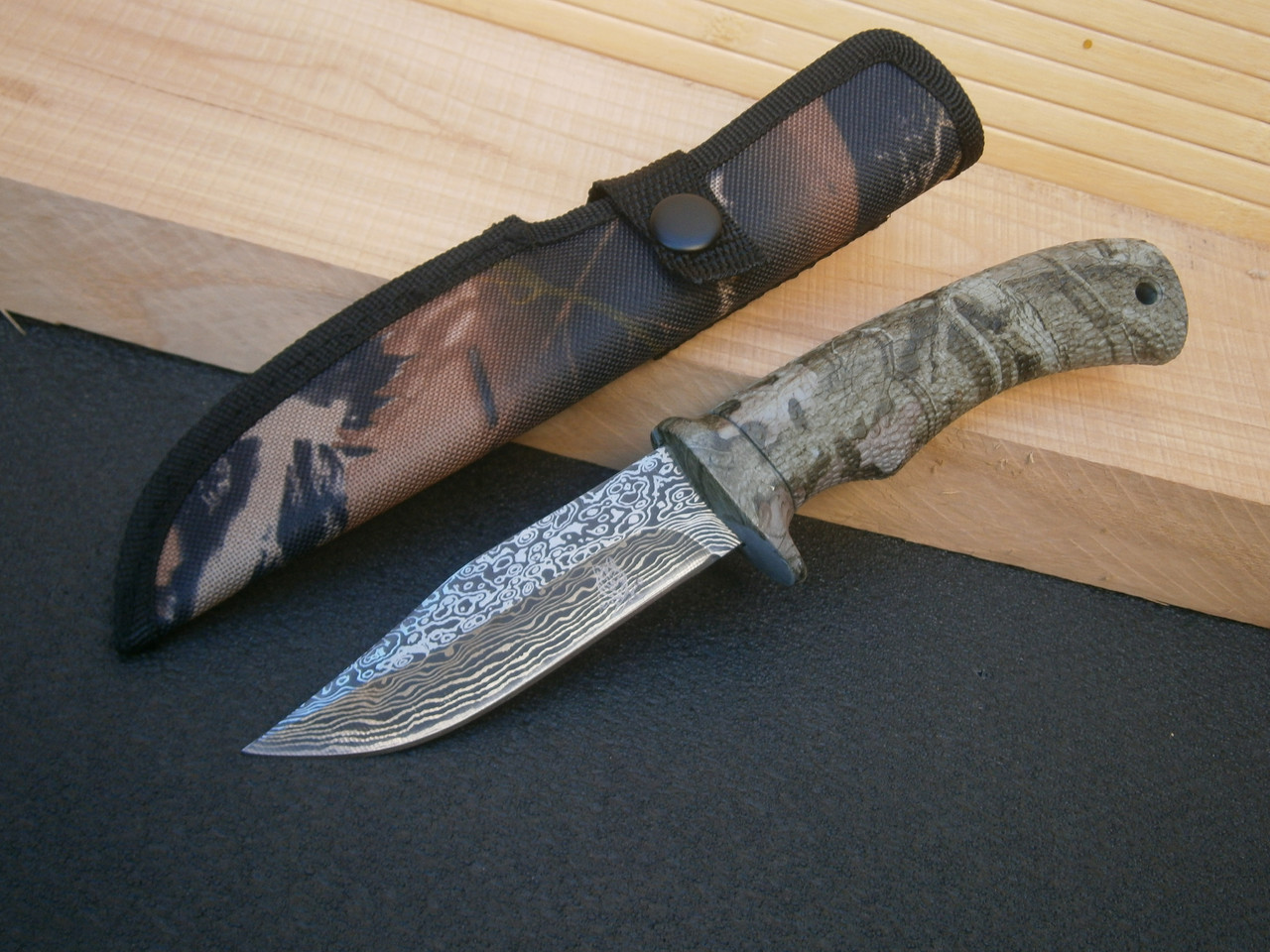 Ніж мисливський Wolf Н-430 з чохлом 23 см