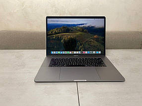 Б/в Ультрабук Apple MacBook Pro A1990 2018 15.4" 2880x1800| i7-8750H| 16GB RAM| 256GB SSD| Radeon Pro 555X 4GB