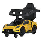 Дитяча каталка-толокар Maserati 5106 з батьківською ручкою 2 в 1 Жовтий, фото 6
