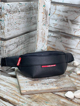 Чоловіча бананка Prada Black сумка на пояс еко шкіра Прада чорна з регульованим ремінцем унісекс, фото 1