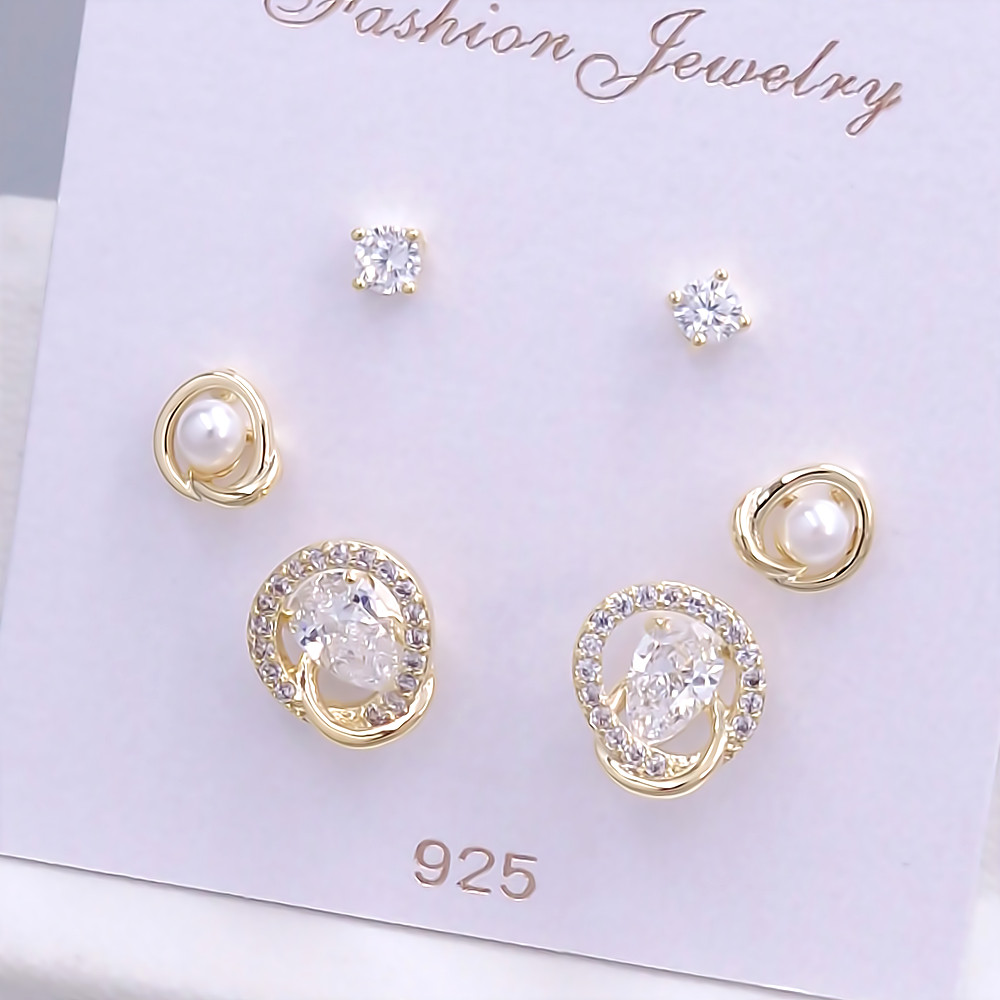 Набір із 3-х пар сережок-гвоздиків FJ. Позолота лимонного відтінку. Камені: циркон та перли