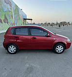 Дефлектори вікон (вітровики) Chevrolet Aveo 5D HB (хетчбек) 2002- (Autoclover/Корея), фото 7