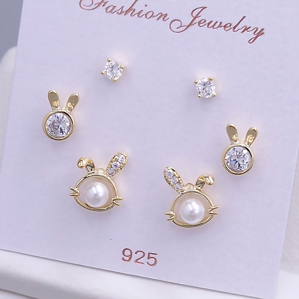 Набір із 3-х пар сережок-гвоздиків FJ. Позолота лимонного відтінку. Камені: циркон та перли