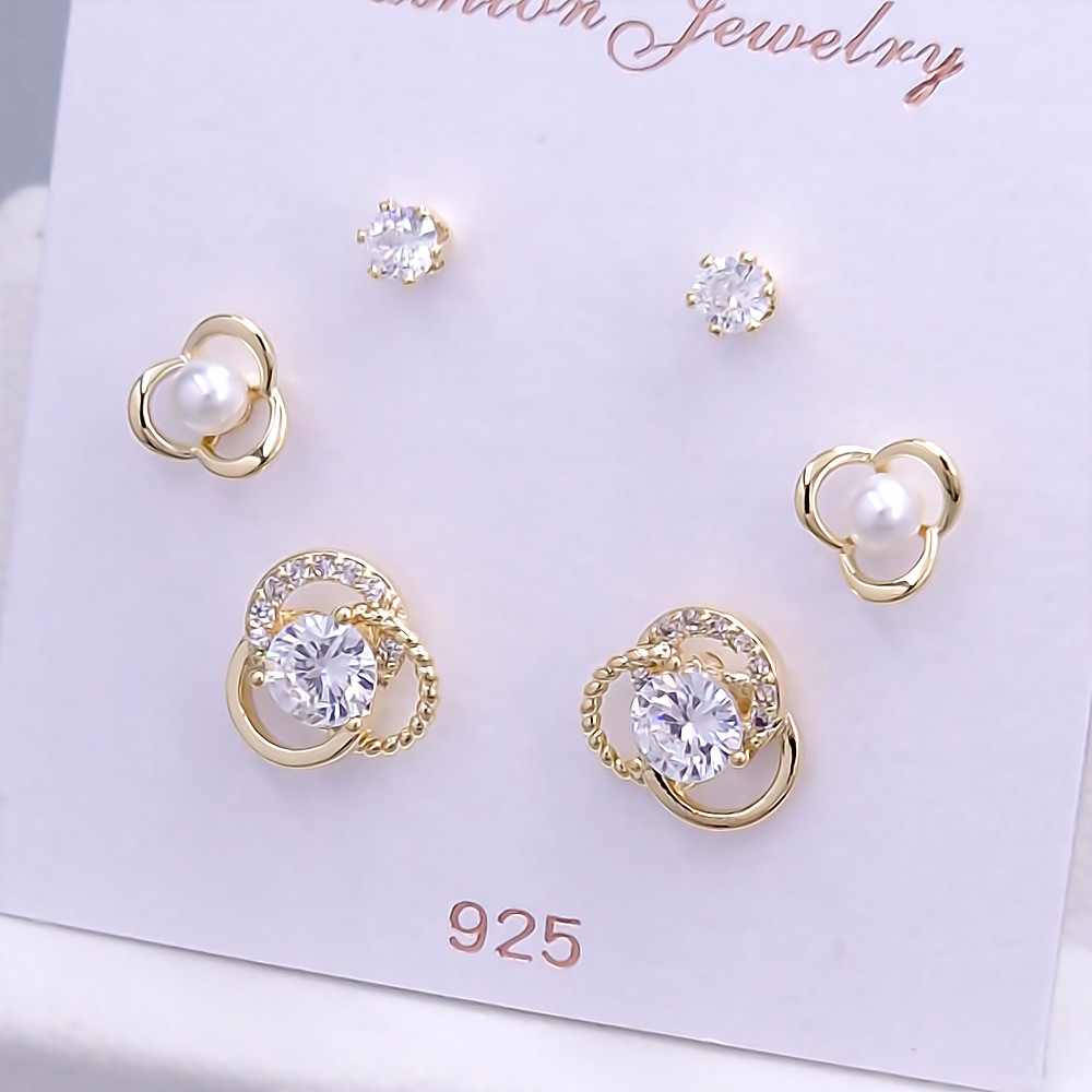 Набір із 3-х пар сережок-гвоздиків FJ. Позолота лимонного відтінку. Камені: циркон та перли