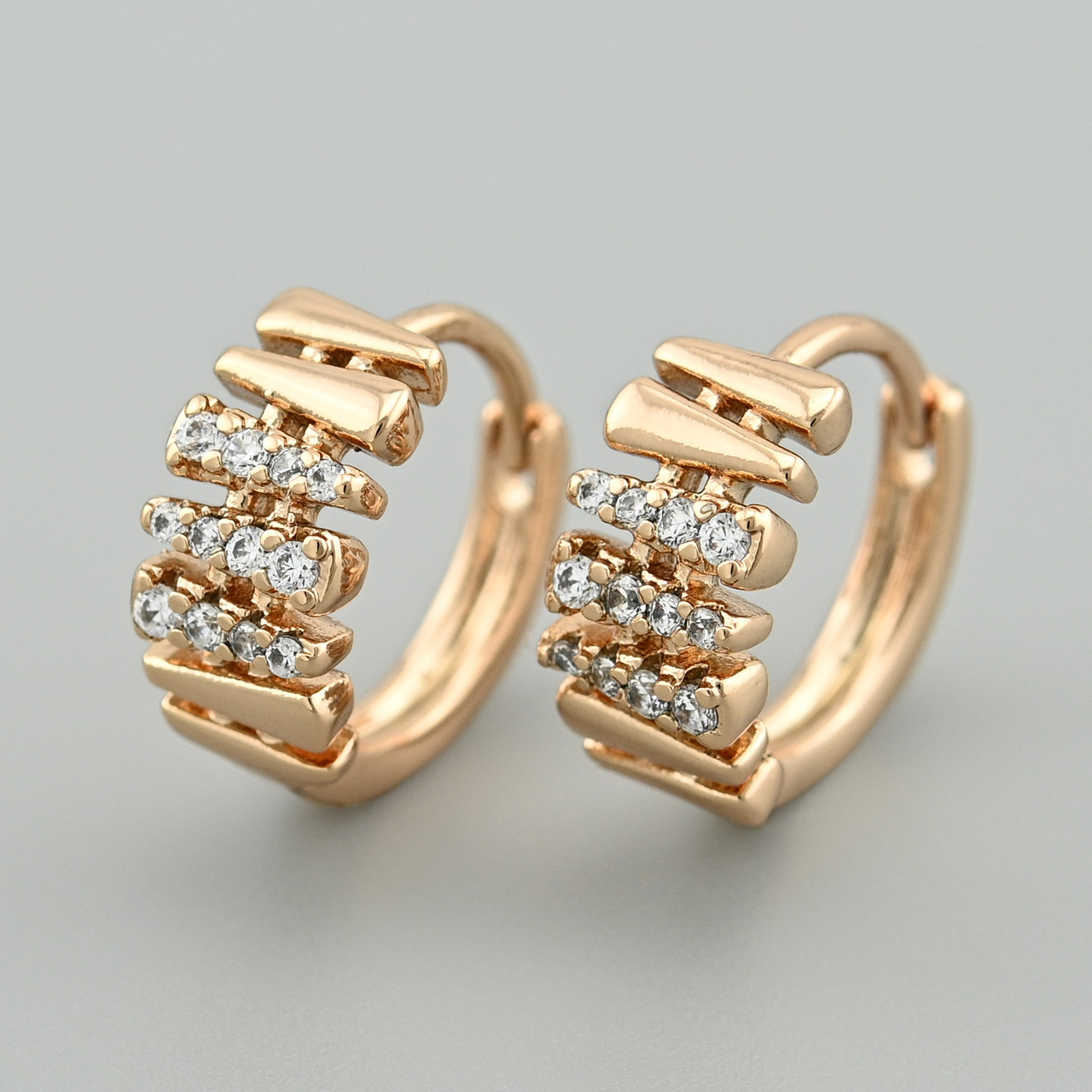 Сережки Amelia 45392 розмір 12х6 мм білі фіаніти вага 2.3 г позолота 18К, фото 1