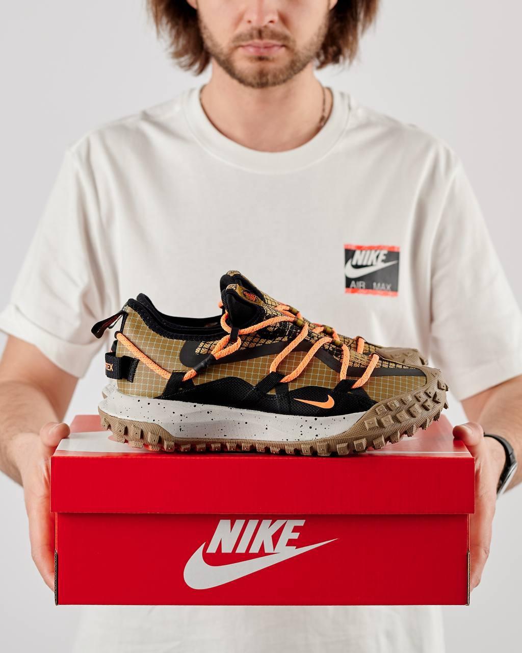 Кросівки чоловічі Nike Acg Mountain Fly Low Khaki Orange Взуття Найк Маунтін Флай хакі текстиль демісезон