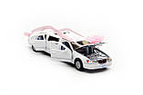 KINSMART Машина металева KT7001WW 1999 Lincoln Town Car Stretch Love Limousine, фото 8