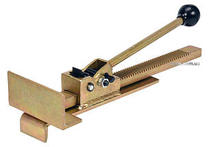 Струбцина для укладання паркету і ламінату YATO з діапазоном 420 мм [6]