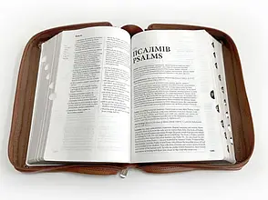 Українсько-англійська Біблія. Паралельний текст (коричнева, шкірзам, блискавка, індекси, золото, 17х26), фото 5