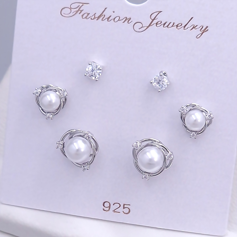 Набір із 3-х пар сережок-гвоздиків FJ. Родій. Камені: білий циркон і перли