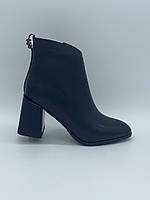 Шкіряні черевики Erisses. Ботільйони. Маленькі розміри ( 33, 34, 35 ).