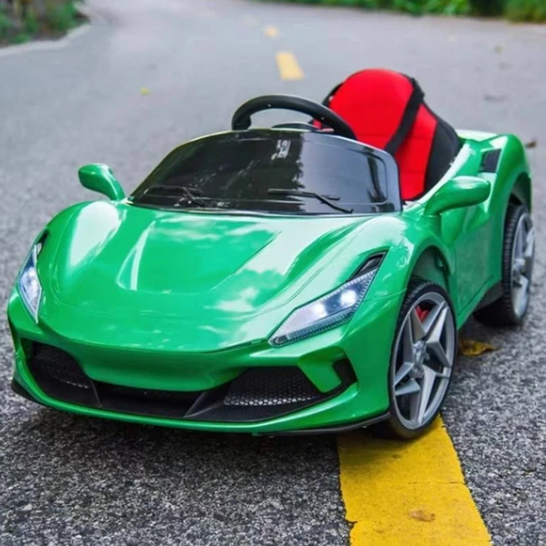 Дитячий електромобіль на акумуляторі Ferrari M 5860 з пультом радіокерування для дітей 3-8 років Зелений