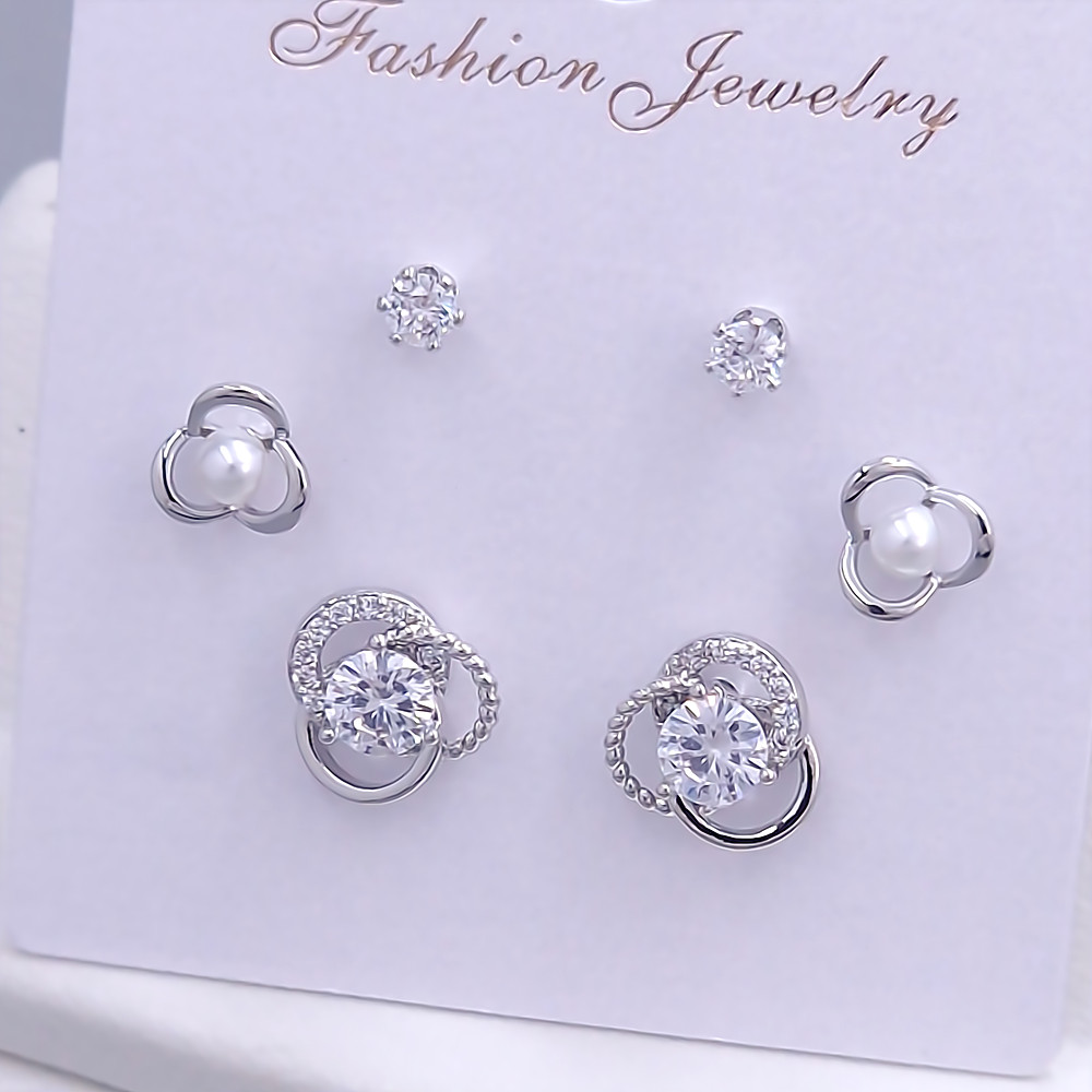 Набір із 3-х пар сережок-гвоздиків FJ. Родій. Камені: білий циркон і перли