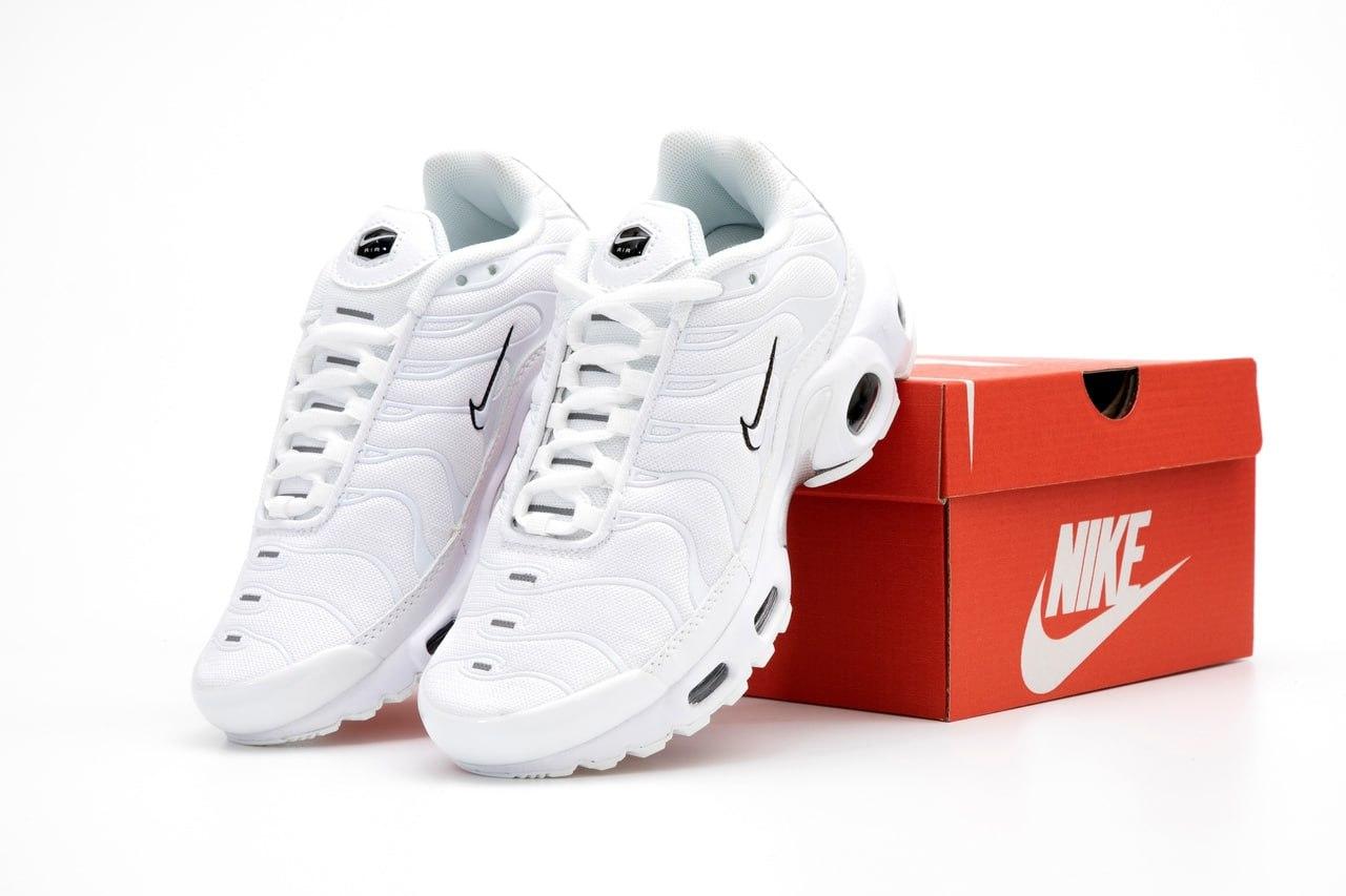 Жіночі кросівки Nike Air Max TN Plus White (Білі) Взуття Найк Аир Макс Плюс якісний текстиль демісезон
