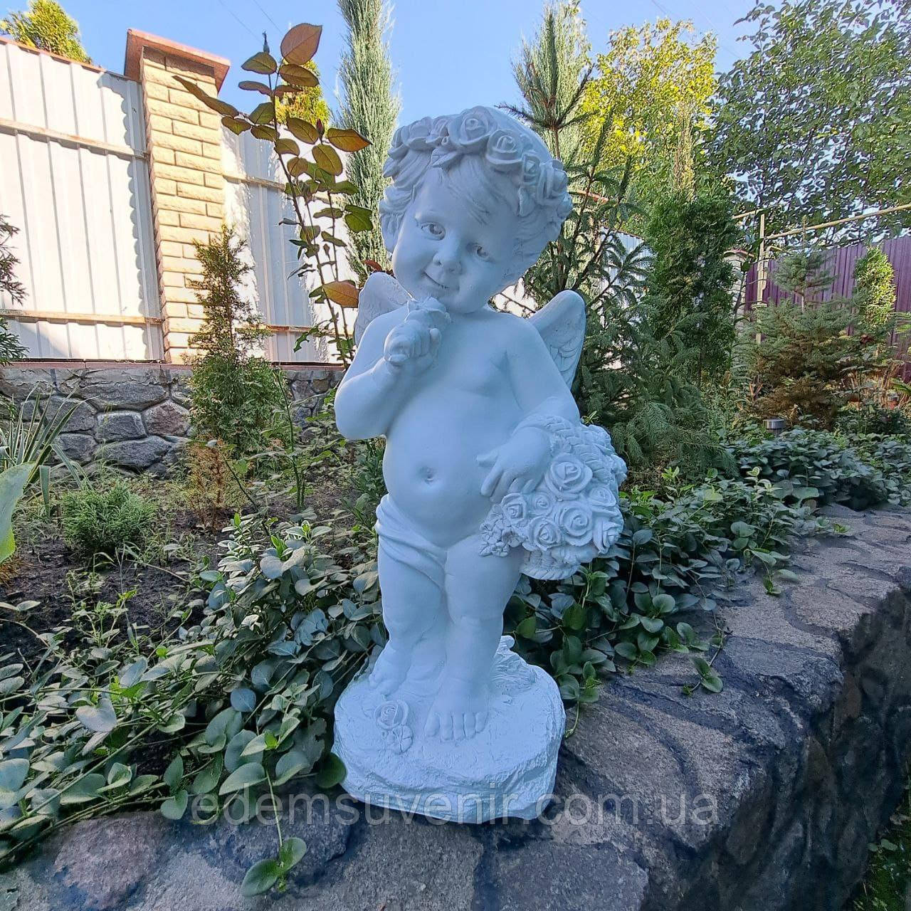 Садова фігура Янгол товстун у віночку з квітами (47х19х17 см), білий, фігурка янгола з полістоуну, статуетка янгола