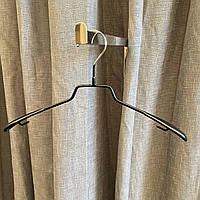 Плечики вішалки металеві в силіконовому покритті із широким плечем чорного кольору "лопатка" 38 см