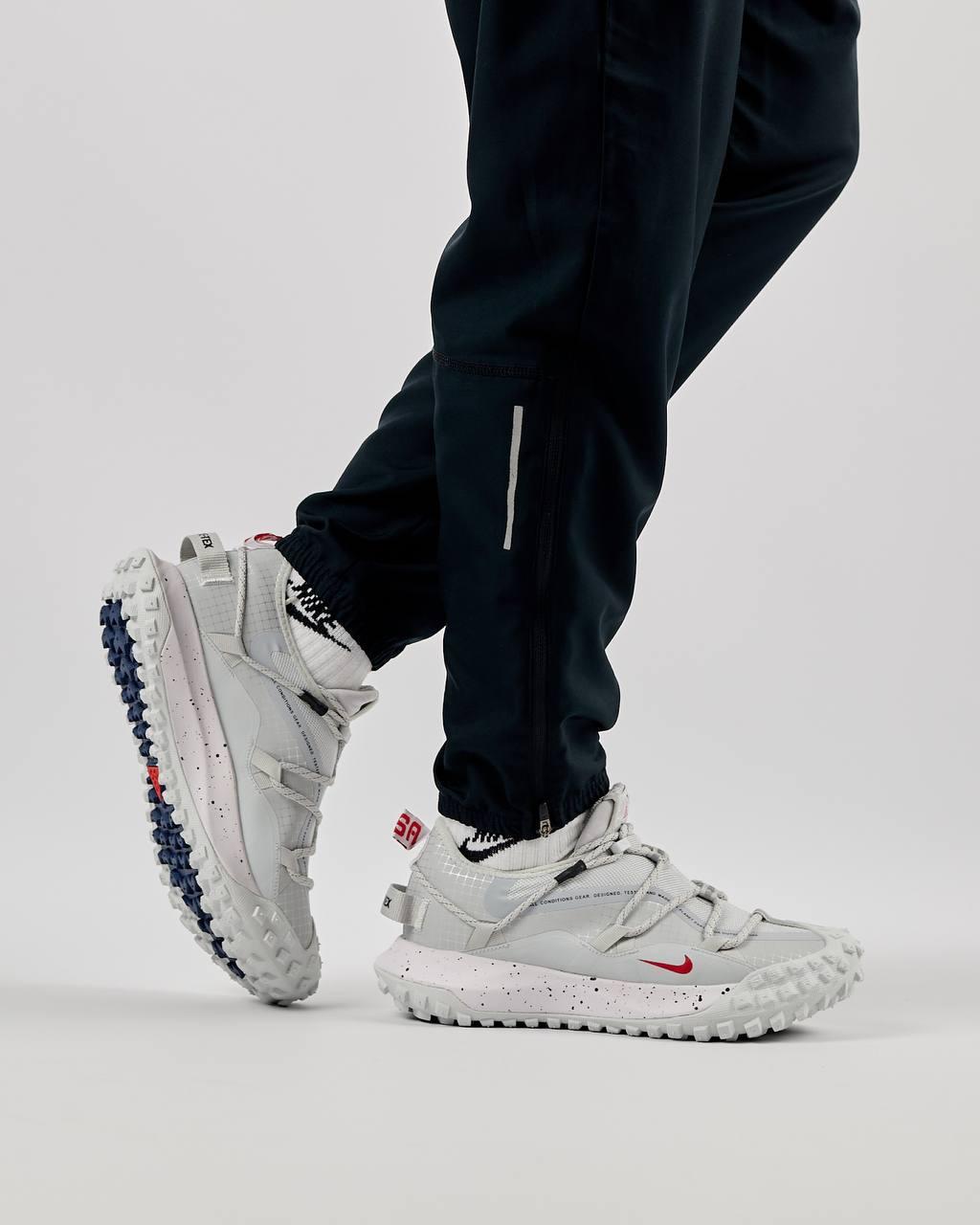 Чоловічі кросівки Nike Acg Mountain Fly Low Grey, кеди Найк сірі нейлон текстиль. Чоловіче взуття