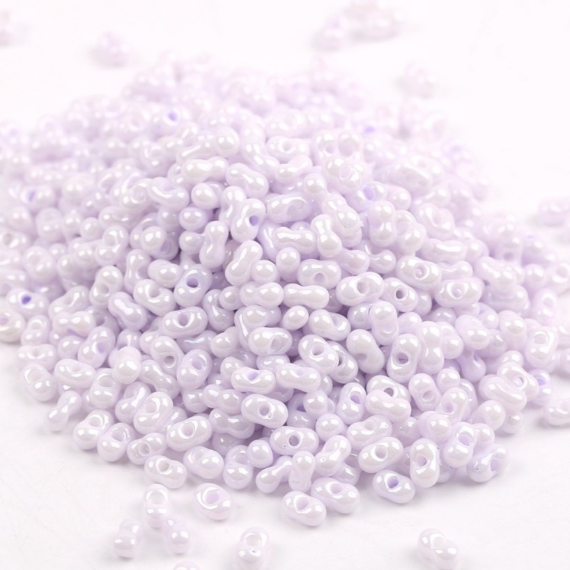 Бісер скляний у формі арахісу FARFALLE 6х4х3,2 мм 10 г Ліловий опал блискучий, фото 1