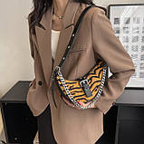 Жіноча сумка 7513 багет тигрова, фото 7
