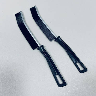 Віники та щітки