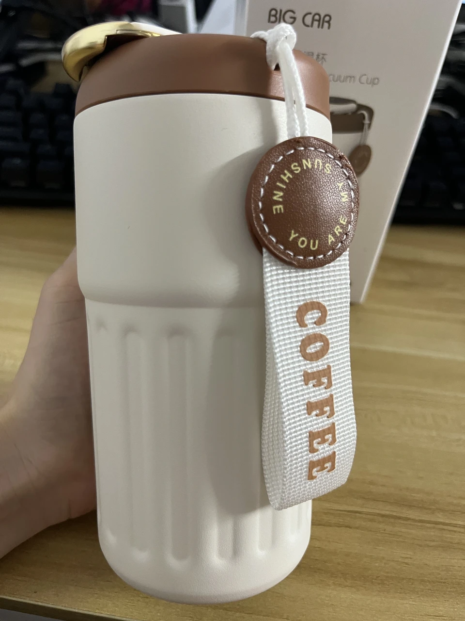 Смарт-термос з сенсорним дисплеєм – твій стильний і функціональний аксесуар, фото 1