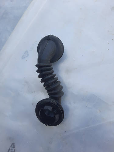 Ущільнююча (гумова) гофра втулка Opel Astra G Опель Астра Універсал ...