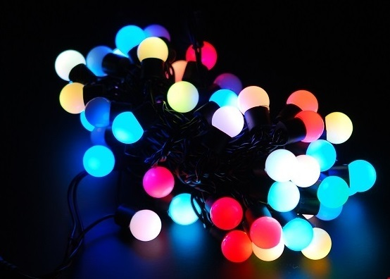 Гірлянда Куля матова велика 100 ламп Провід силікон чорний Мультиколор, фото 1