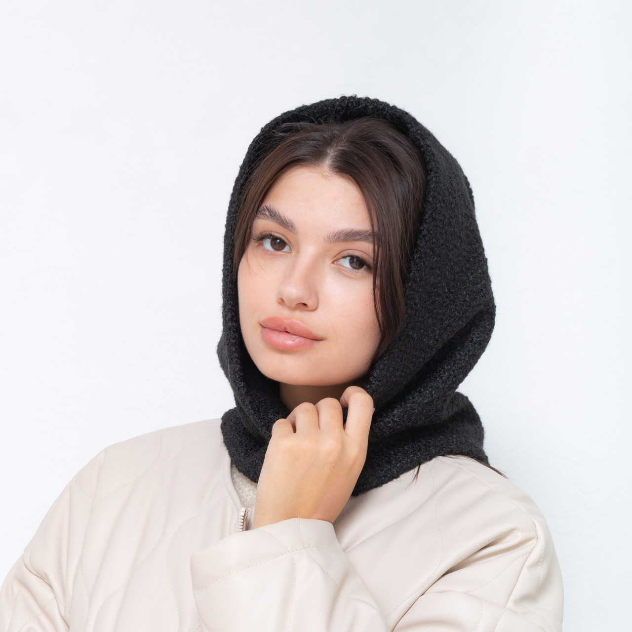 Капор La Visio  (букле) 396-002 чорний