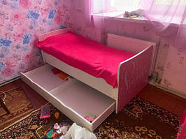 Дитяче ліжко Кіндер