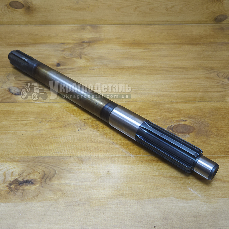 Вал головної муфти ЮМЗ (жорсткий) 75-1604113