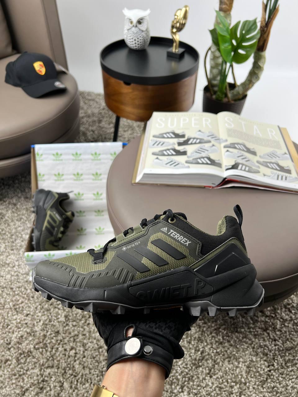 Чоловічі кросівки єврозиму Adidas Terrex Swift R Khaki, кеди Адідас текстиль водонепрон. нейлон. Чоловіче взуття